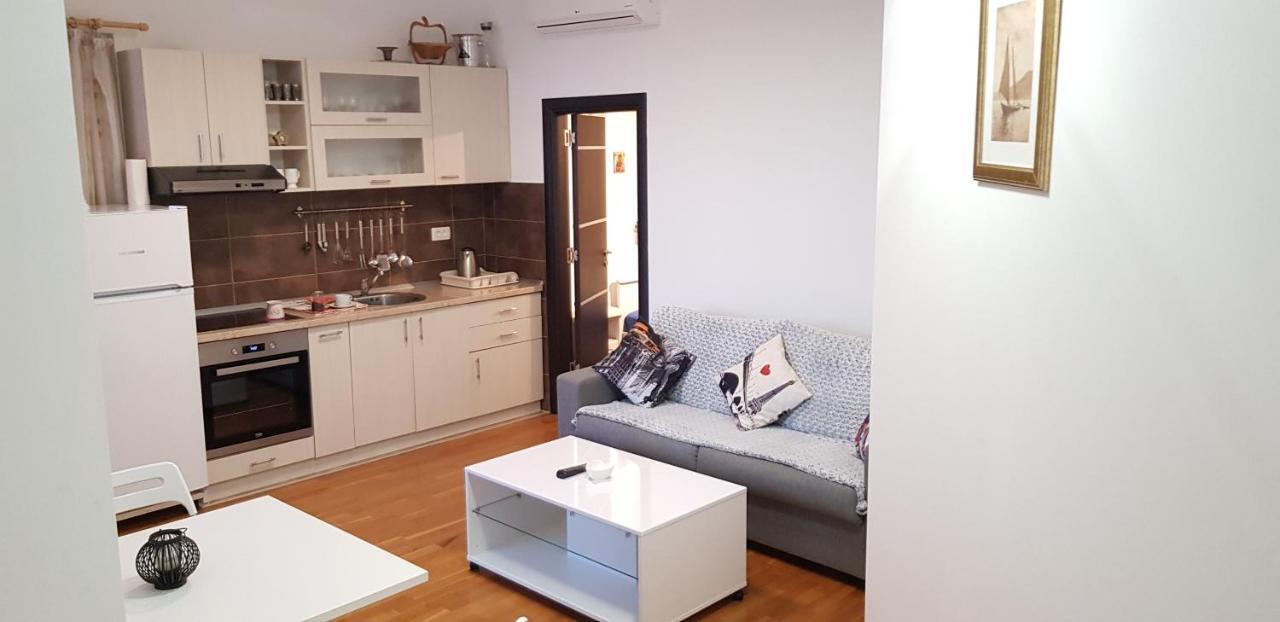 Apartment Apartement Xavin Budva