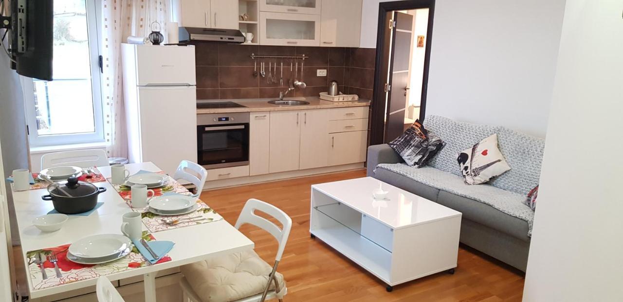 Apartment Apartement Xavin Budva