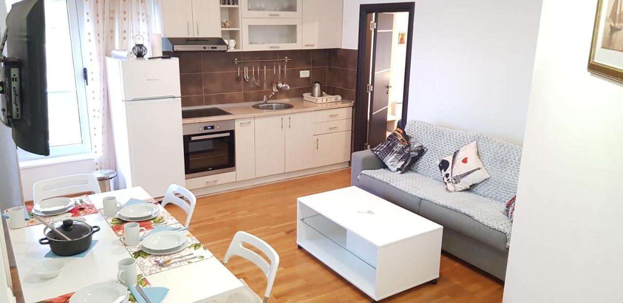 Apartment Apartement Xavin Budva